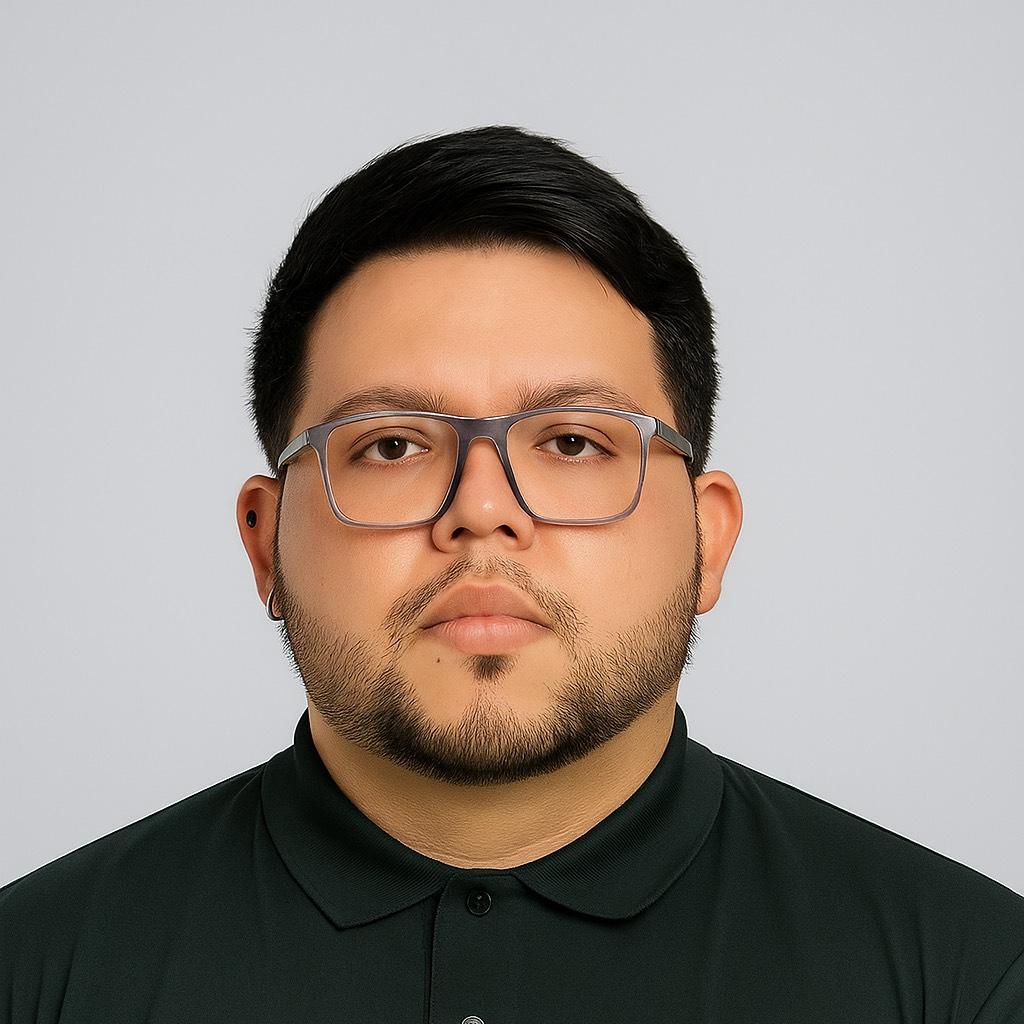 Lic. JONATHAN REYES
